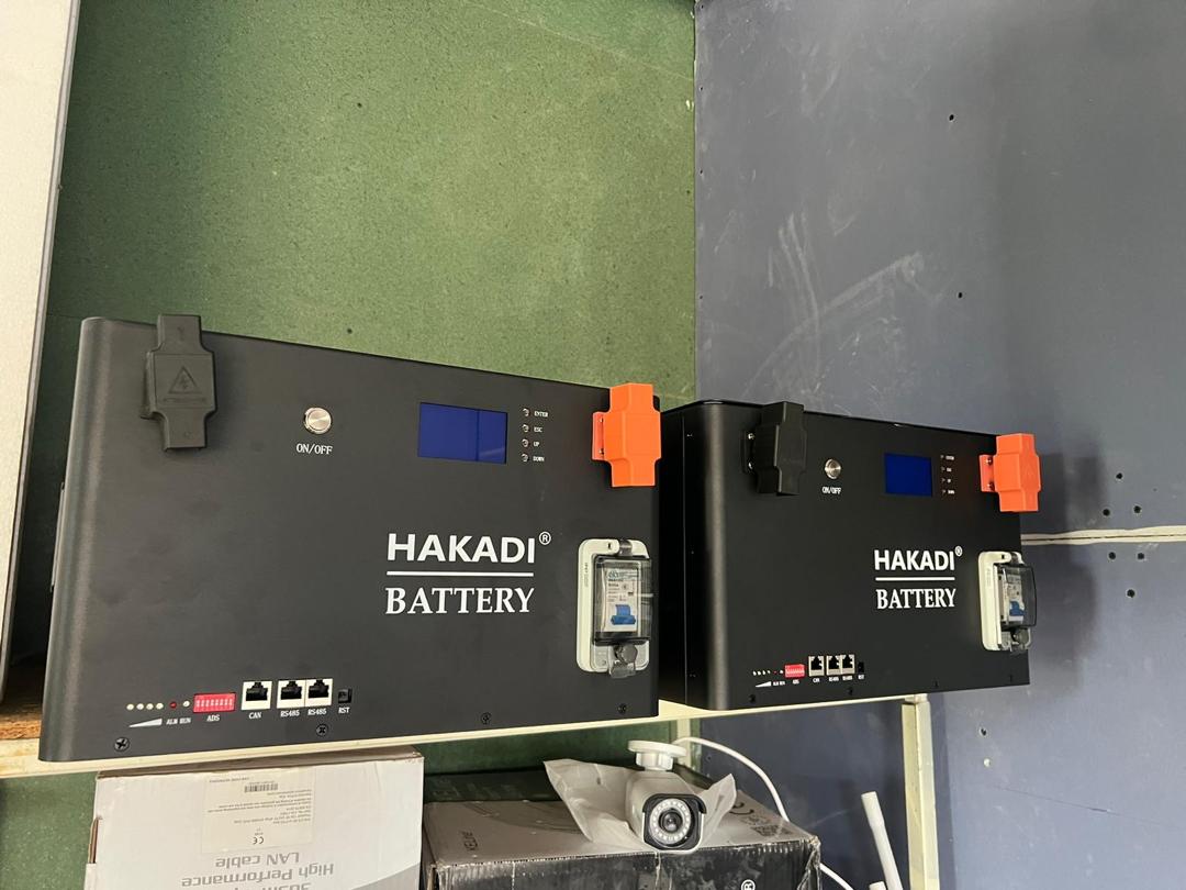EU STOCK HAKADI 48V Server Rack 10-15KWh LiFePO4 280Ah/302Ah/314Ah Cell With Bluetooth 16S 200A Seplos BMS