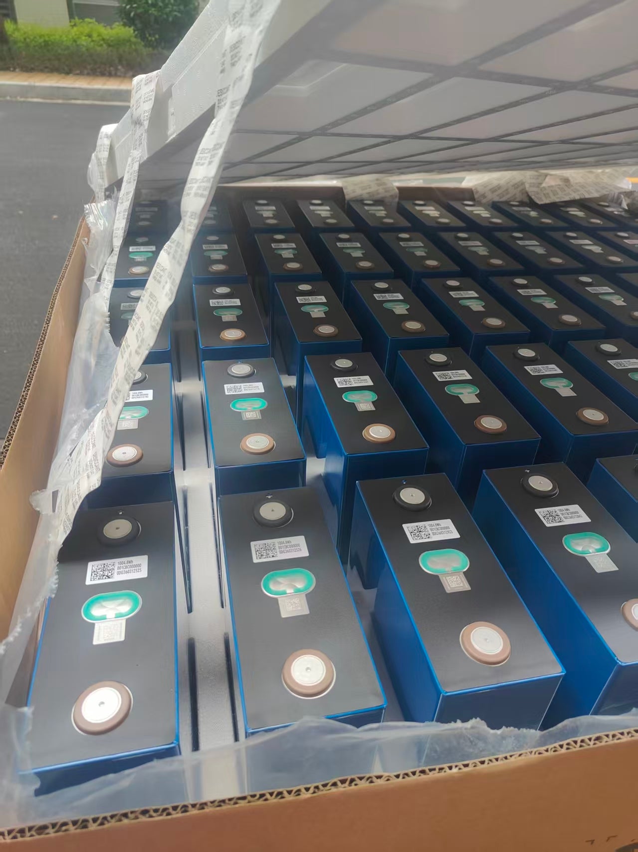 EU Stock CATL 314Ah LiFePO4 Battery Brand New Grade A Rechargeable Cells For RV , EV ,Boat, Solar